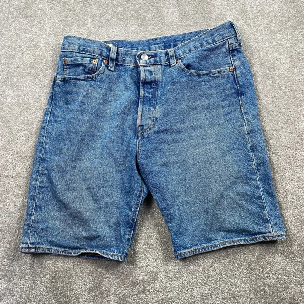 Levi's 501 Premium Denim Shorts Mens 32 Blue Original Fit Button Fly 24213